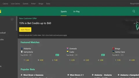 莱万多夫斯基荣获世界足球先生大奖