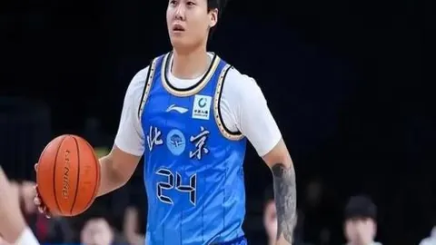 唐西奇加盟湖人首秀惊艳，独得32分助力球队打破金块9连胜纪录